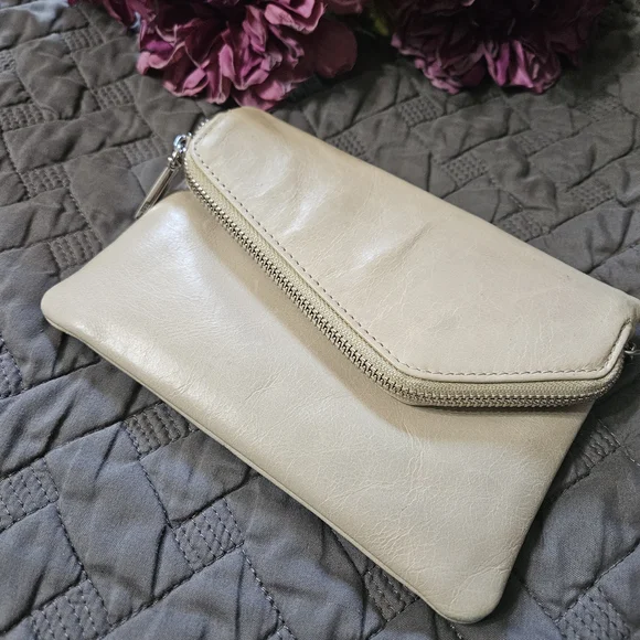 HOBO Cream Leather Wristlet with Chain Strap - Picture 15 of 16